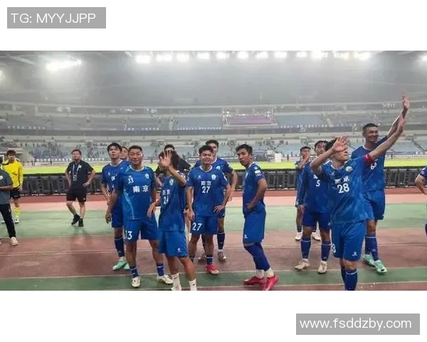 南京篮球队状态飙升创历史新高引发球迷热议与期待