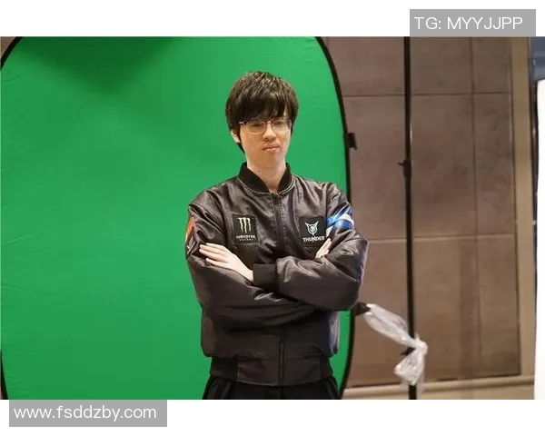 专访DOTA2战队教练杨秀英探讨成功背后的秘诀与挑战